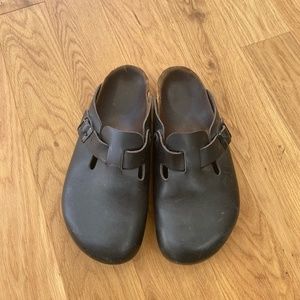 Black Leather Birkenstock Boston Clogs size 39 Women's US 8 8.5